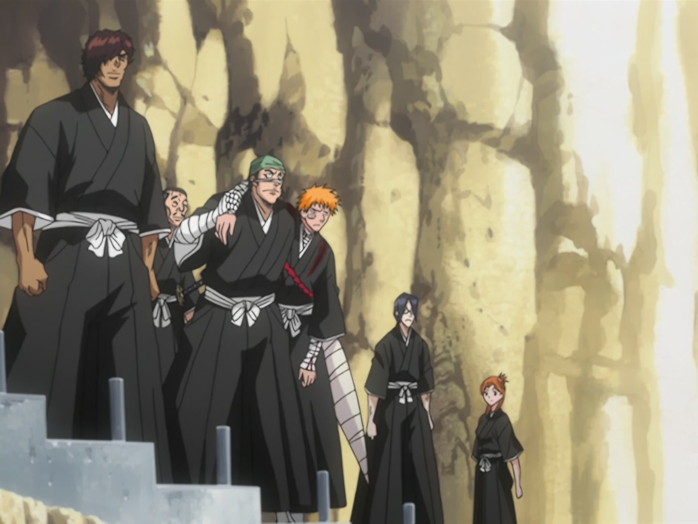 Bleach Ep 61: Aizen Stands! @ 00:04:25