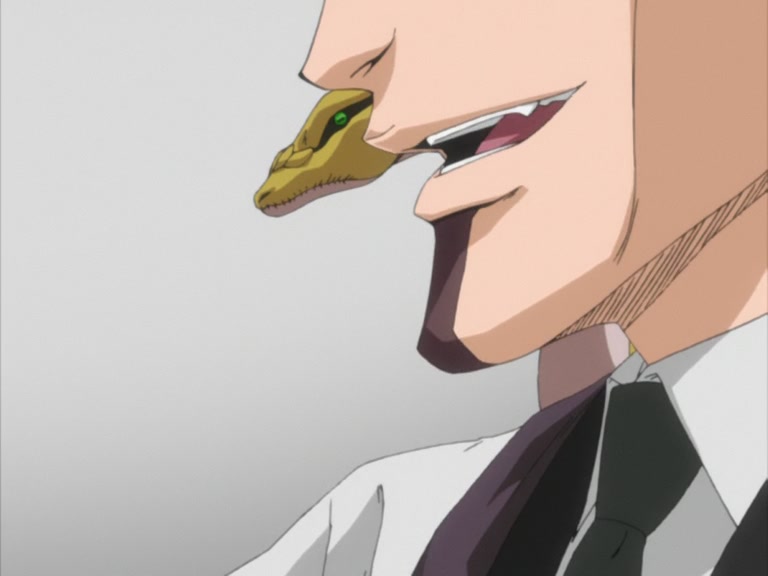 Bleach Ep 71: The Moment of Collision! An Evil Hand Draws Near to the Quincy @ 00:05:37