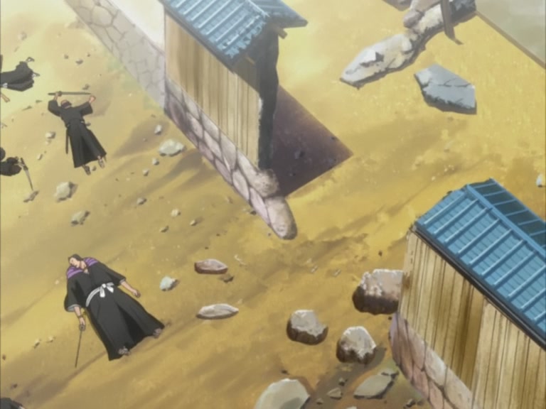 Bleach Ep 92: Invasion of the Shinigami World! Again @ 00:08:04