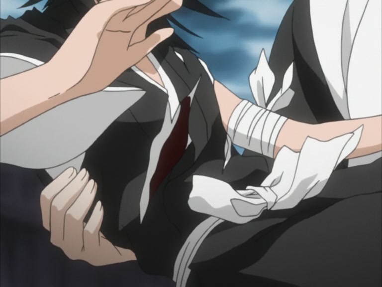 Bleach Ep 95: Byakuya Takes the Field! Dance of the Wind-Splitting Cherry Blossoms @ 00:02:33