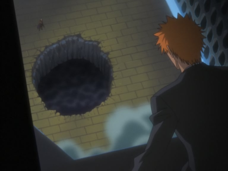 Bleach Ep 102: The Last Quincy! The Exploding Power @ 00:17:30