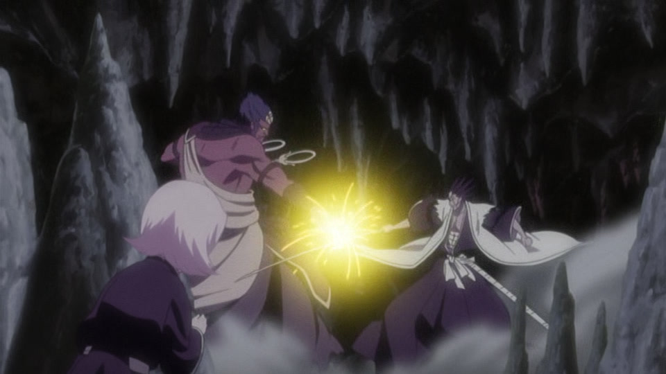 Bleach Ep 247: Deceived Shinigami! The World Collapse Crisis @ 00:13:23