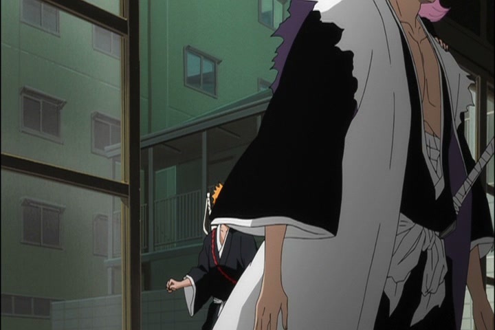 Bleach Ep 324: Recapture Seireitei! The Captains Move! @ 00:05:37