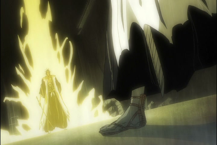 Bleach Ep 324: Recapture Seireitei! The Captains Move! @ 00:18:28