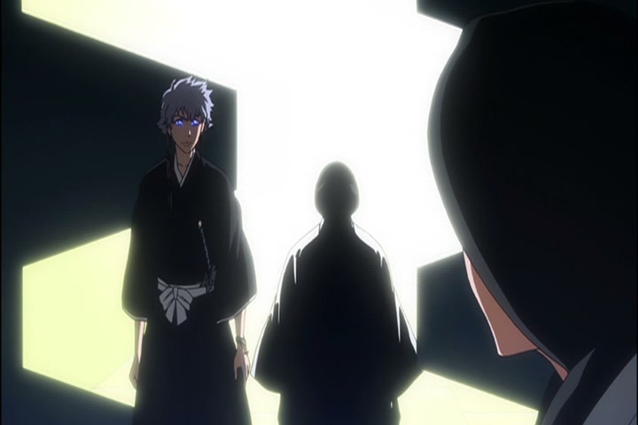 Bleach Ep 324: Recapture Seireitei! The Captains Move! @ 00:21:29