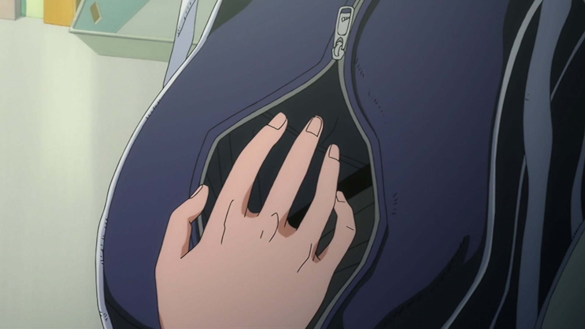 Bleach Ep 345: Uryu is Attacked, A Threat Draws Near the Friends! @ 00:02:41