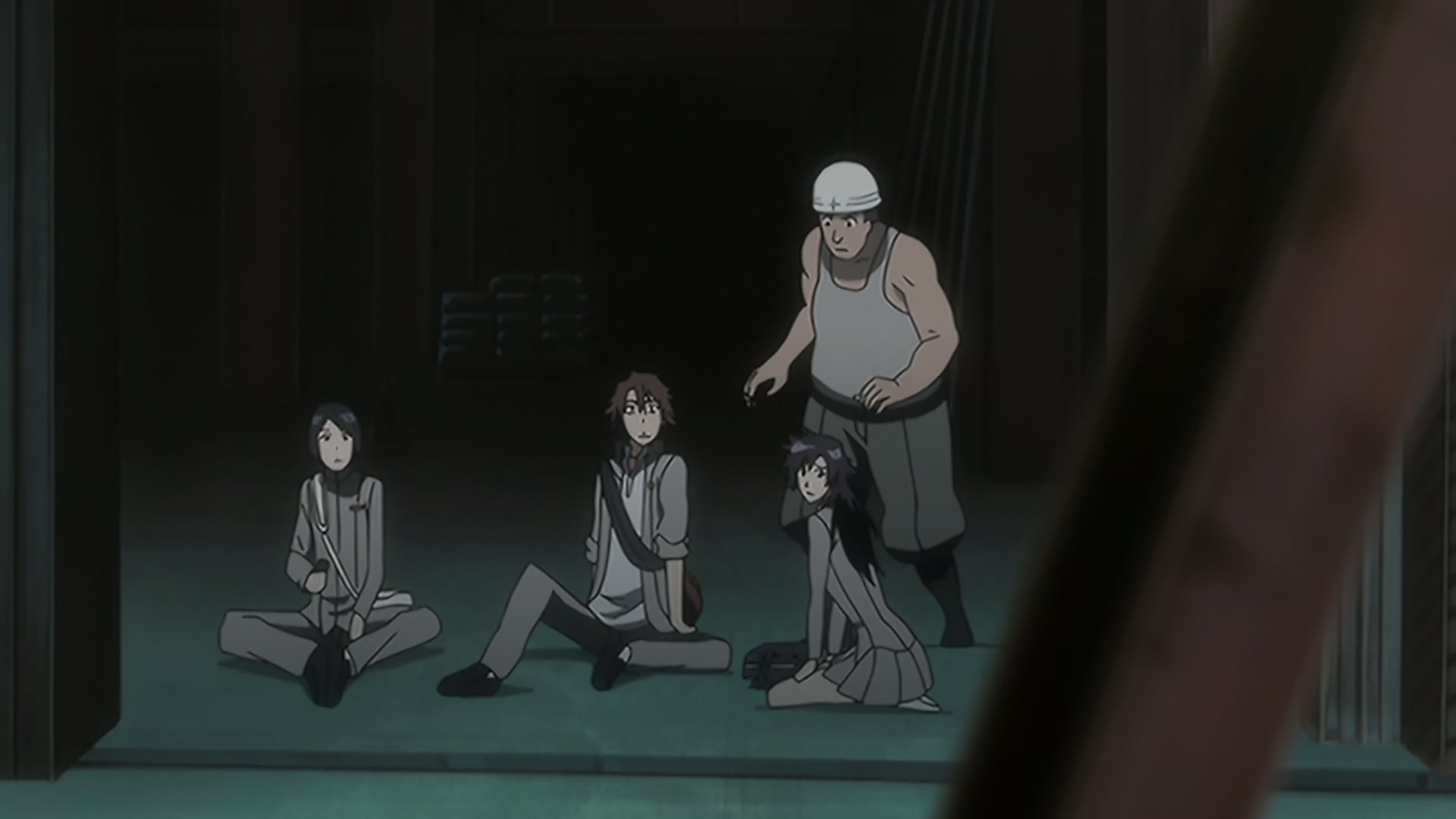 Bleach Ep 345: Uryu is Attacked, A Threat Draws Near the Friends! @ 00:03:57