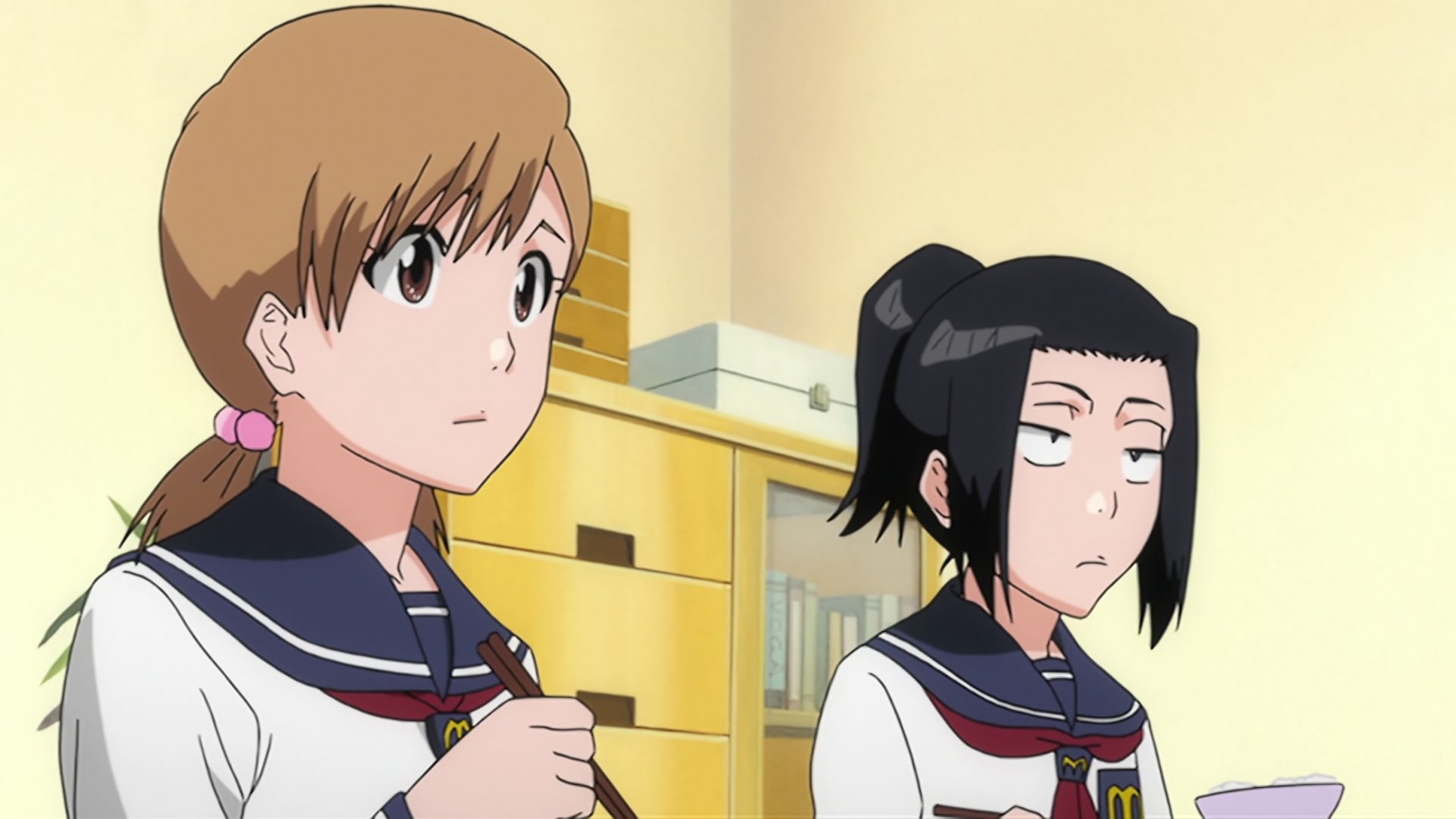 Bleach Ep 345: Uryu is Attacked, A Threat Draws Near the Friends! @ 00:15:03