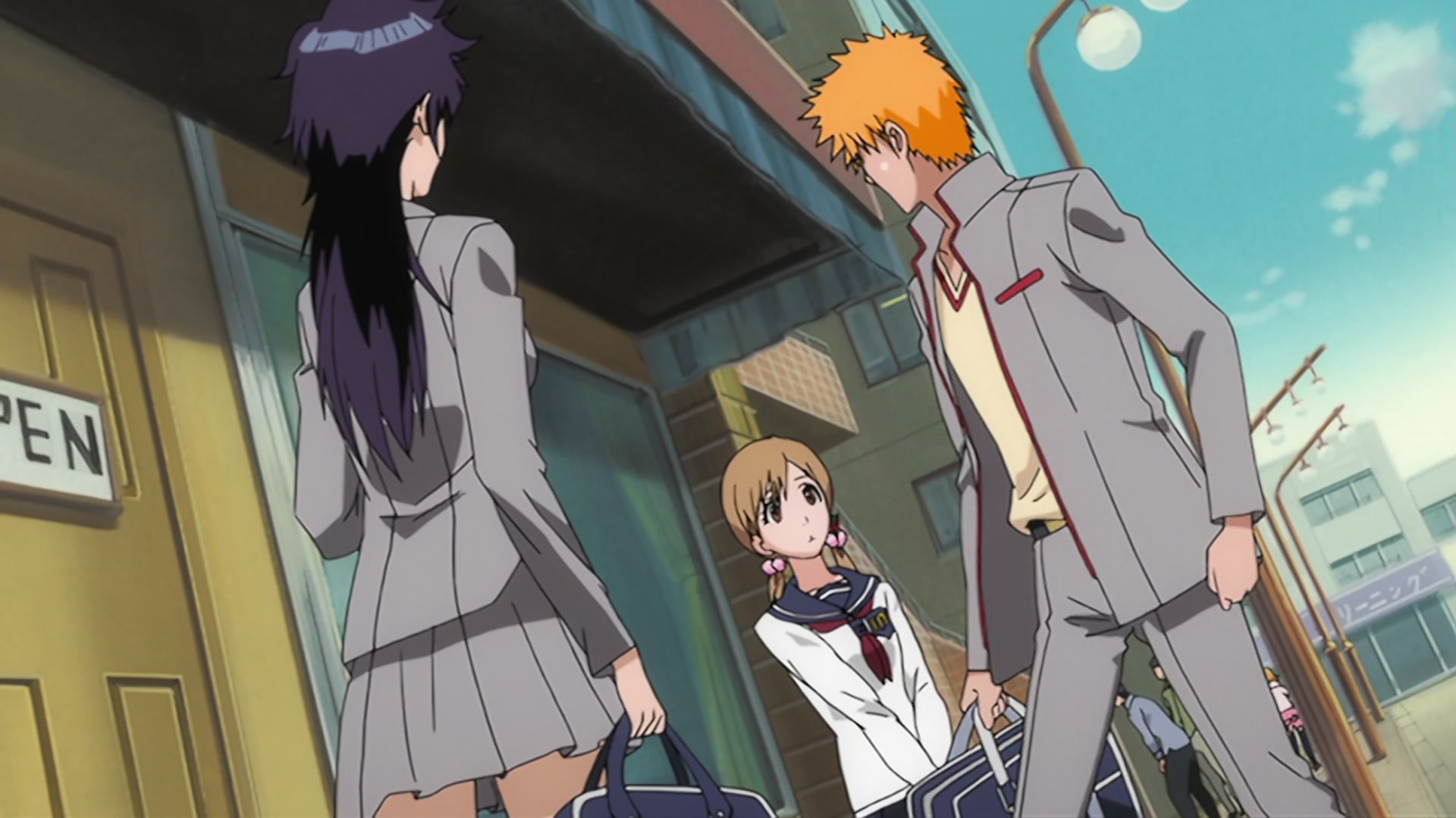 Bleach Ep 345: Uryu is Attacked, A Threat Draws Near the Friends! @ 00:17:55
