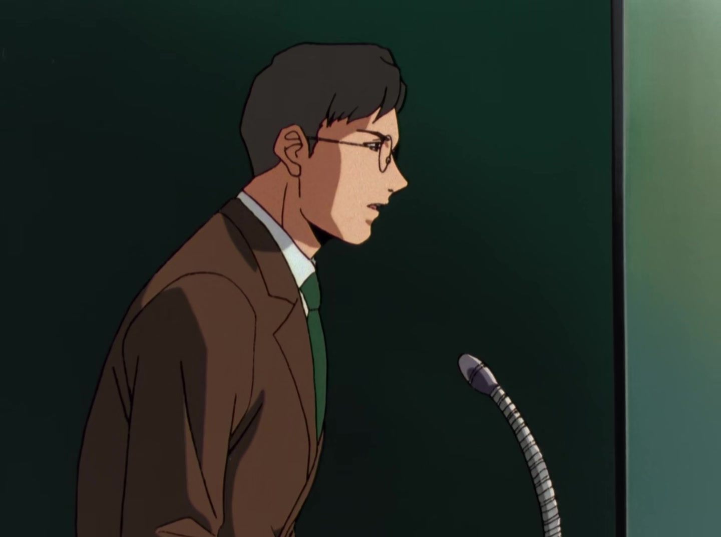 Mobile Suit Gundam Wing Ep 17: Betrayed by Home, Far Away @ 04:35