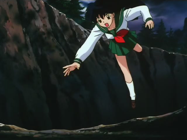 Inuyasha Ep 10: Phantom Showdown The Thunder Brothers vs Tetsusaiga @ 00:03:52