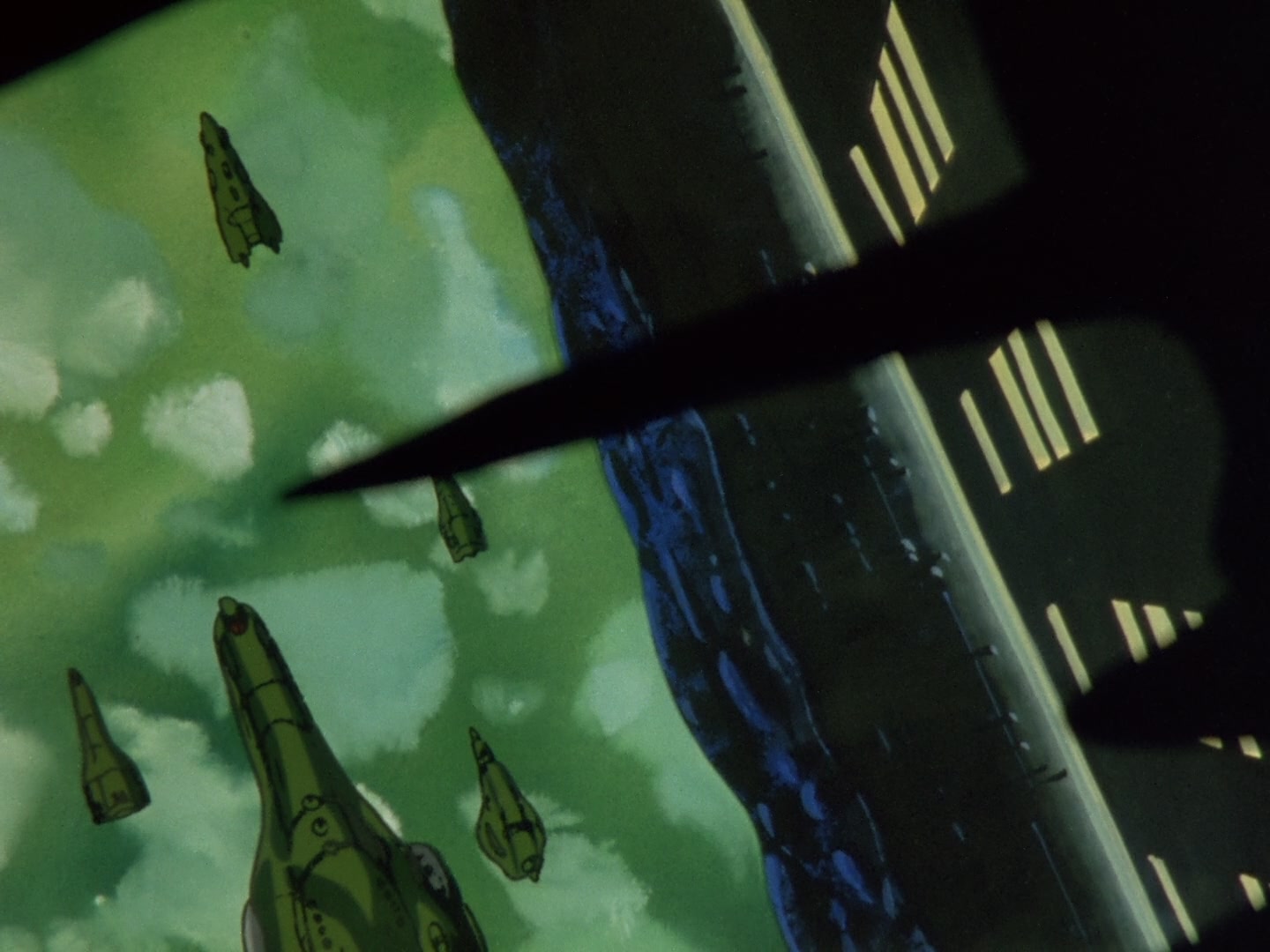 Super Dimension Fortress Macross Ep 12: Big Escape @ 17:33