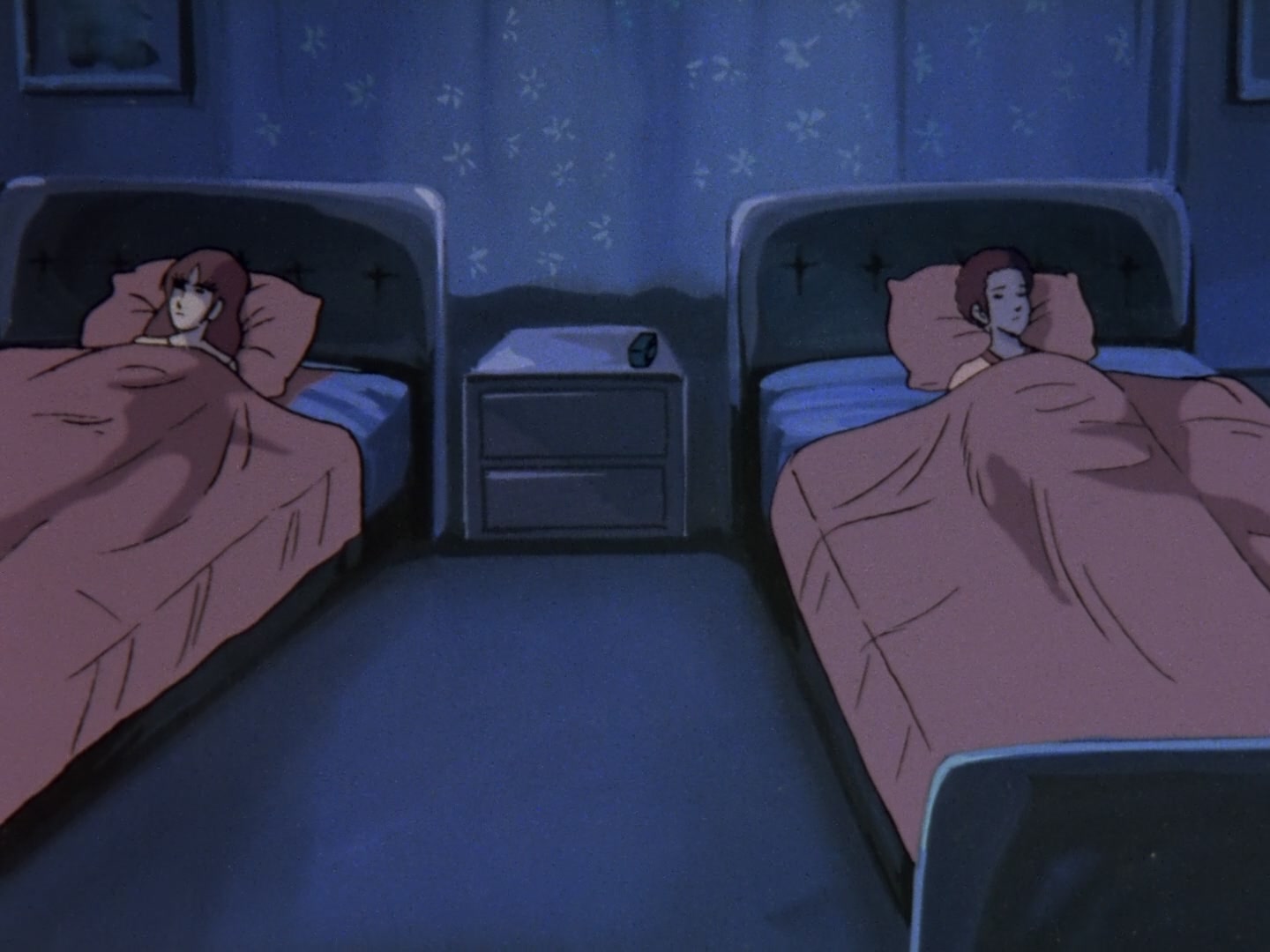 Super Dimension Fortress Macross Ep 33: Rainy Night @ 17:05