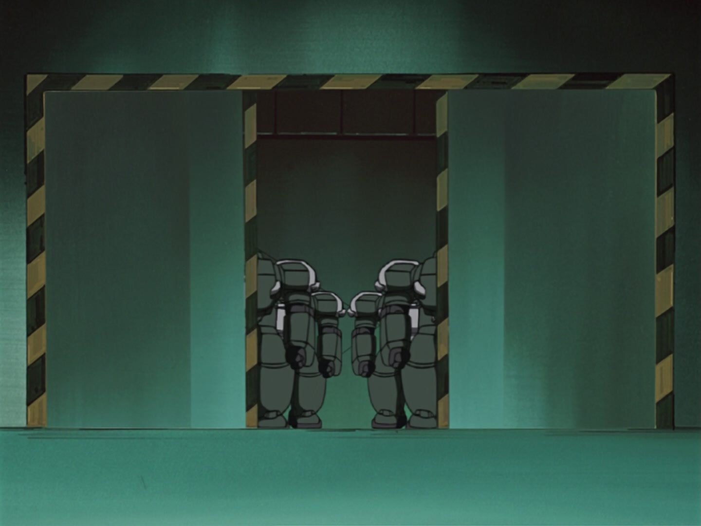 Full Metal Panic! Ep 14: Is Narashino Burning? @ 00:03:37