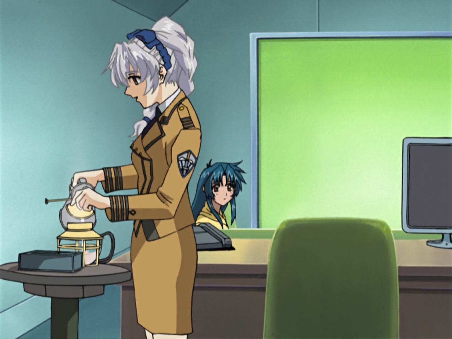 Full Metal Panic! Ep 20: Venom's Fire @ 00:02:36