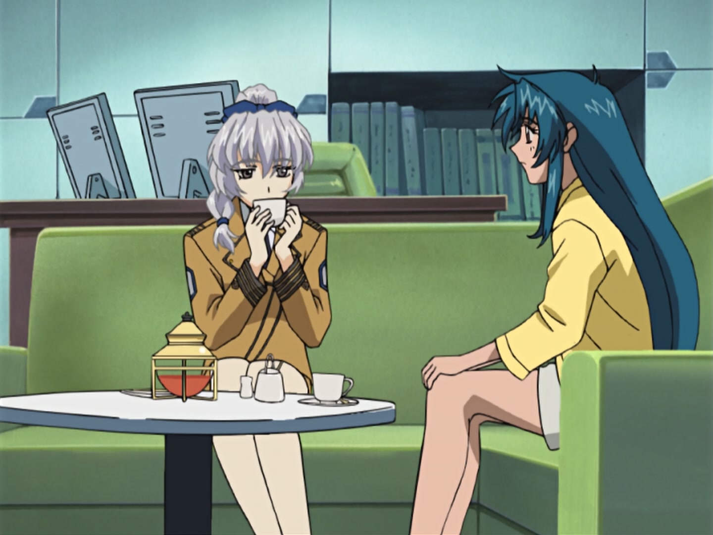 Full Metal Panic! Ep 20: Venom's Fire @ 00:04:32