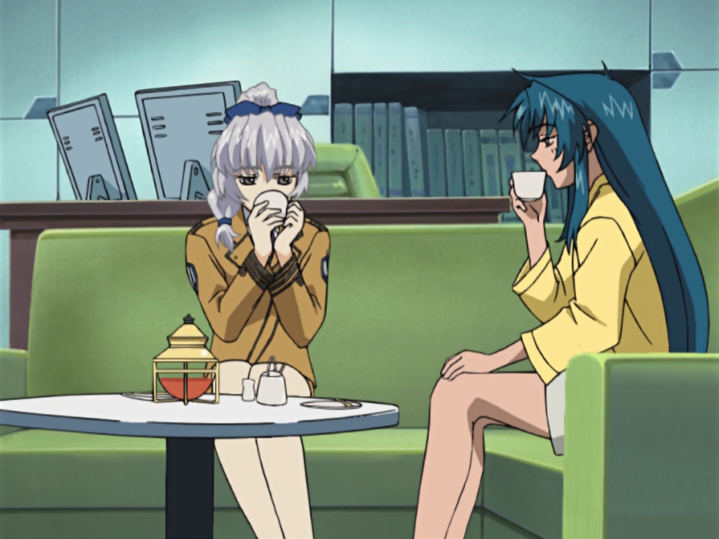 Full Metal Panic! Ep 20: Venom's Fire @ 00:04:35