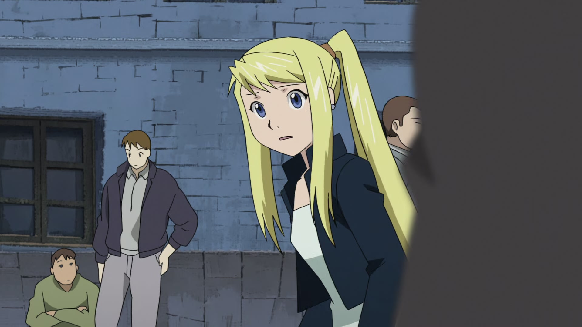 Fullmetal Alchemist: Brotherhood Ep 22: Backs in the Distance @ 00:06:25