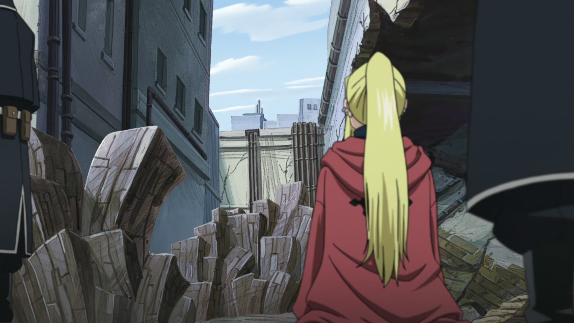 Fullmetal Alchemist: Brotherhood Ep 23: Girl on the Battlefield @ 00:02:30