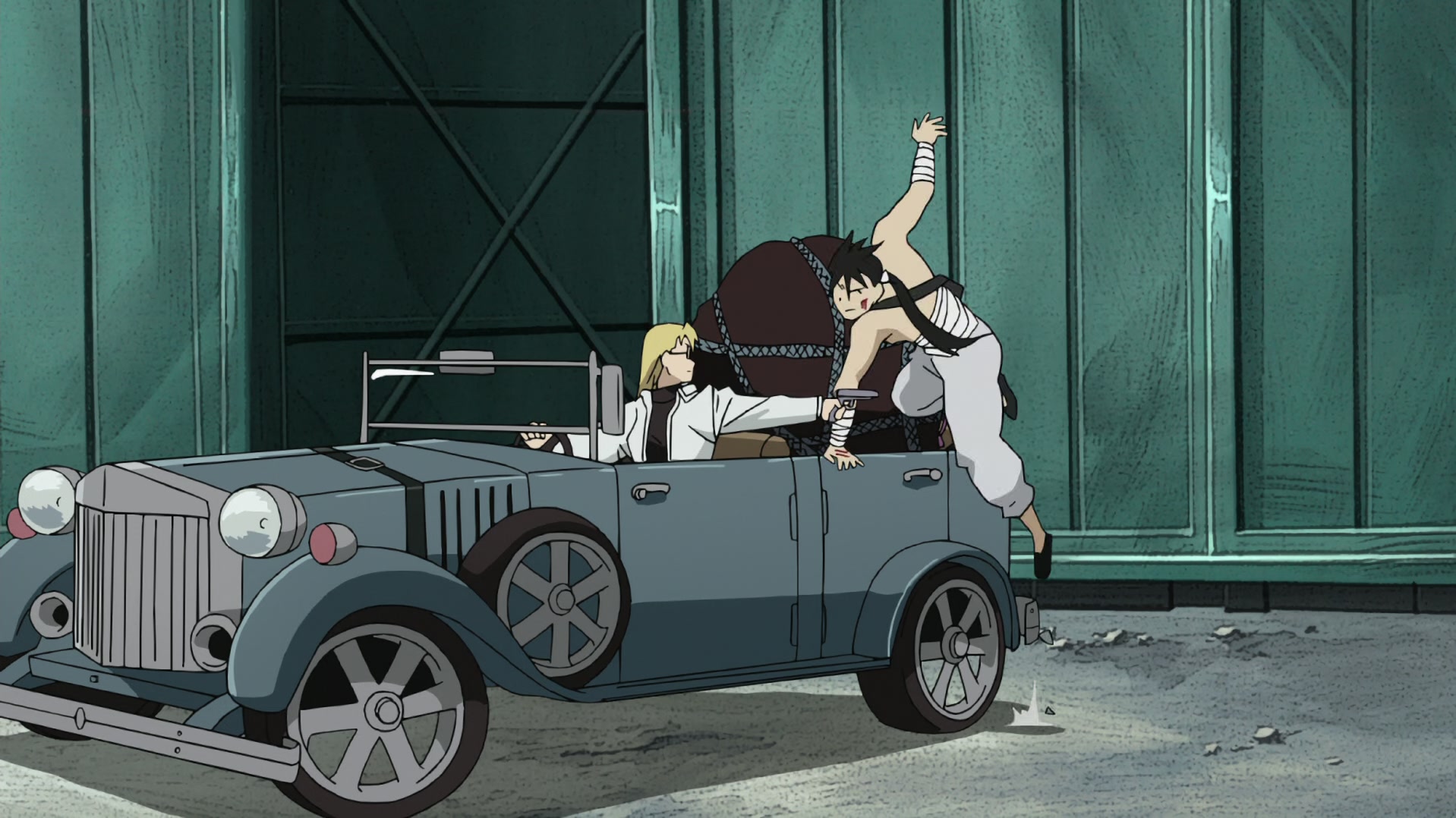 Fullmetal Alchemist: Brotherhood Ep 23: Girl on the Battlefield @ 00:08:25