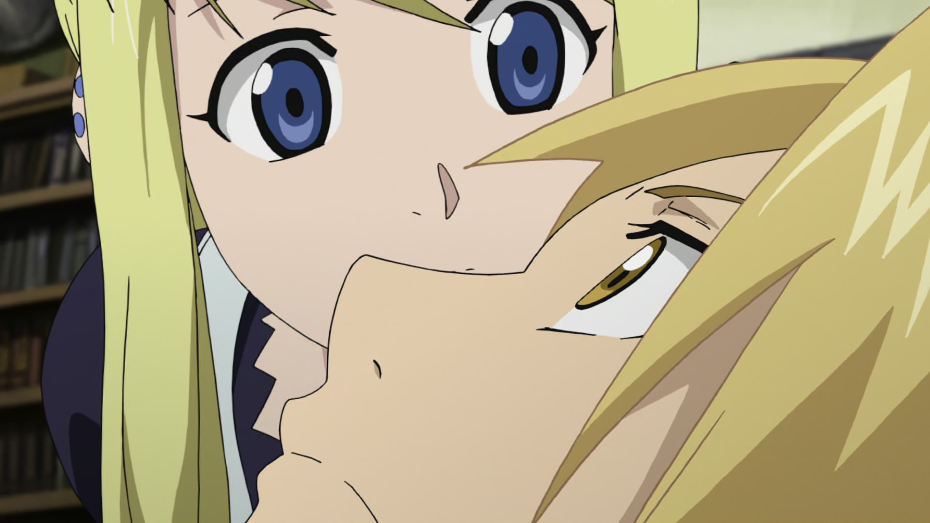 Fullmetal Alchemist: Brotherhood Ep 37: The First Homunculus @ 00:03:45