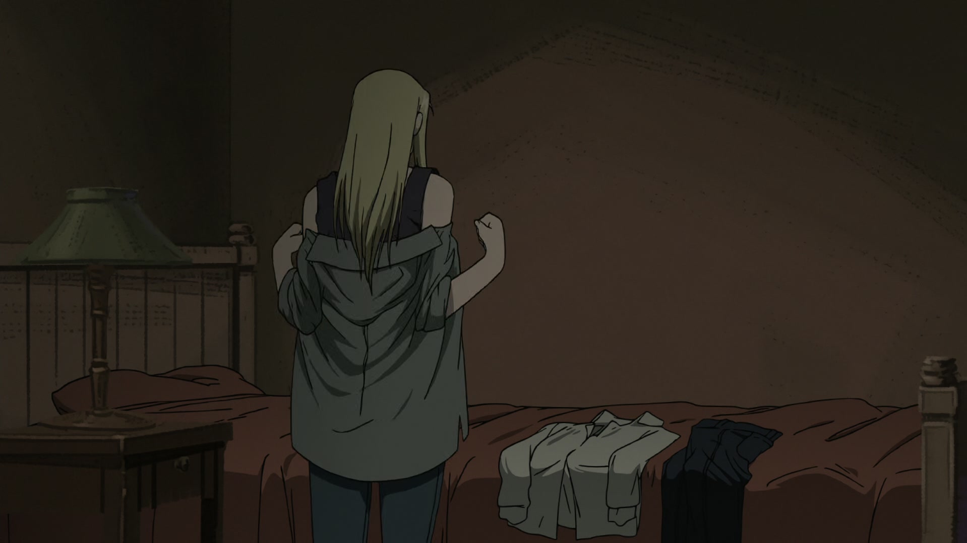 Fullmetal Alchemist: Brotherhood Ep 46: Looming Shadows @ 00:03:25