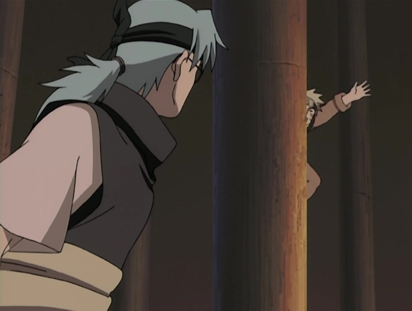 Naruto Ep 140: Two Heartbeats: Kabuto's Trap @ 06:29