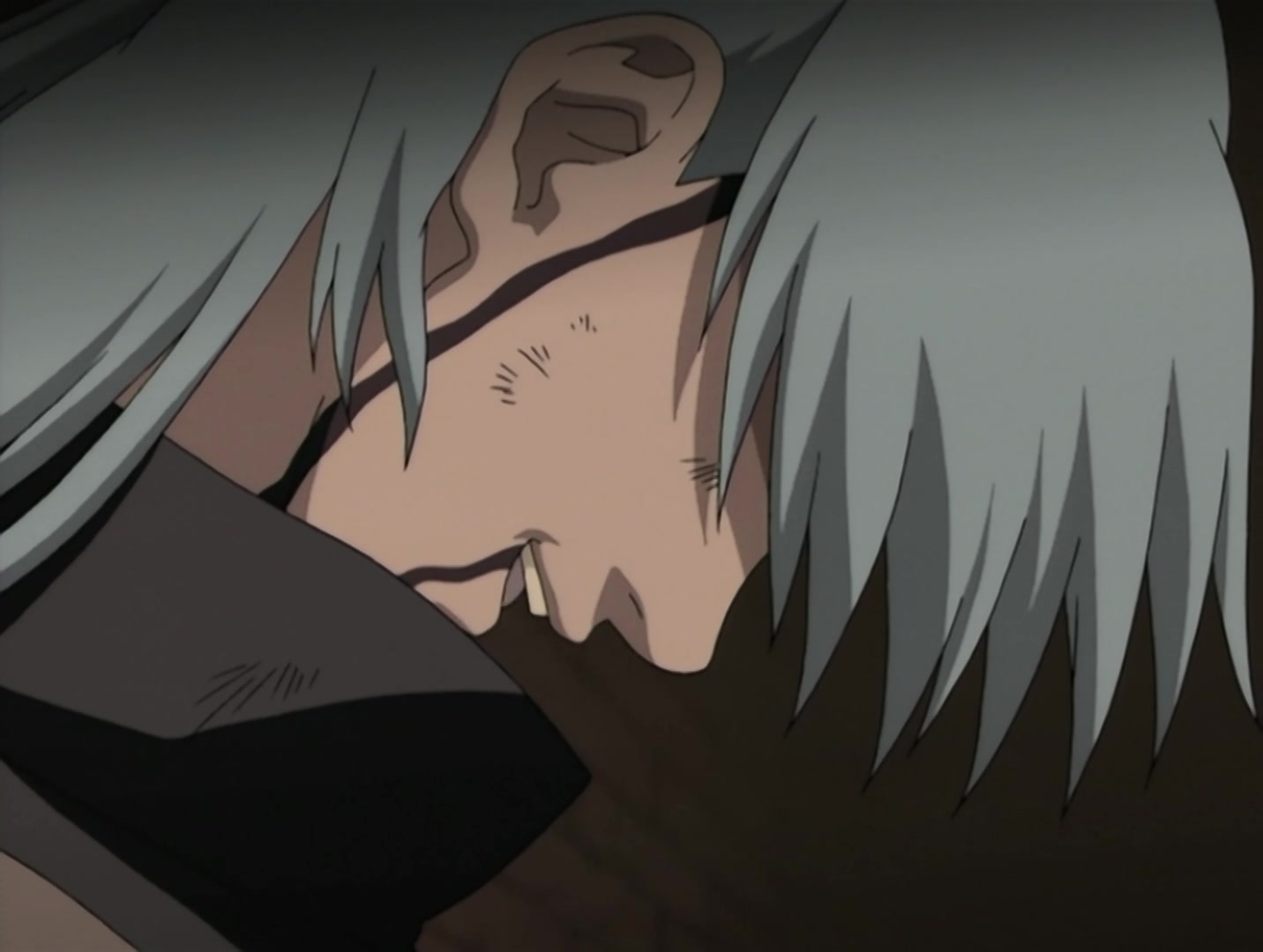 Naruto Ep 140: Two Heartbeats: Kabuto's Trap @ 08:30