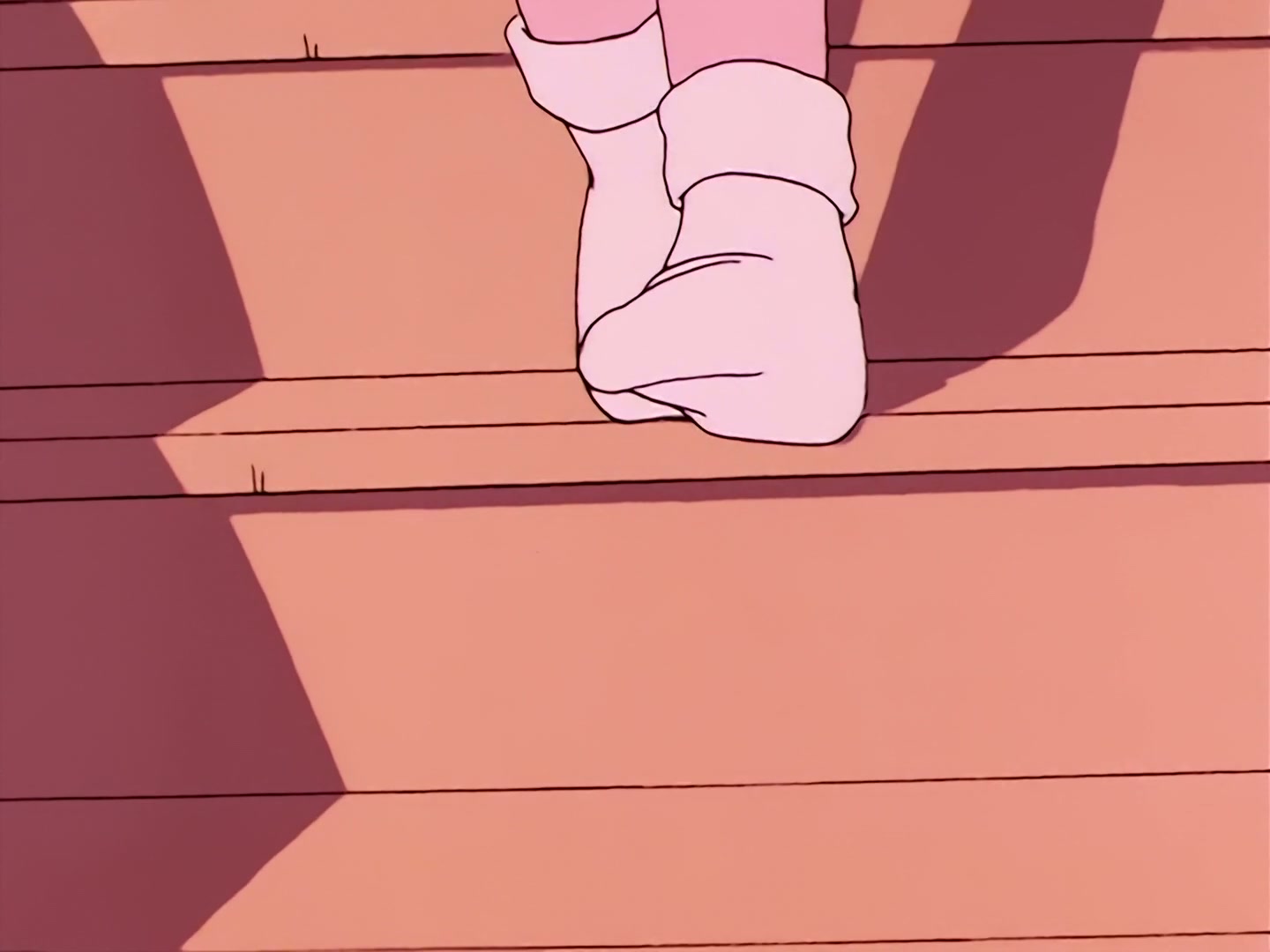 Sailor Moon Ep 1: The Crybaby Usagi's Magnificent Transformation @ 00:02:09