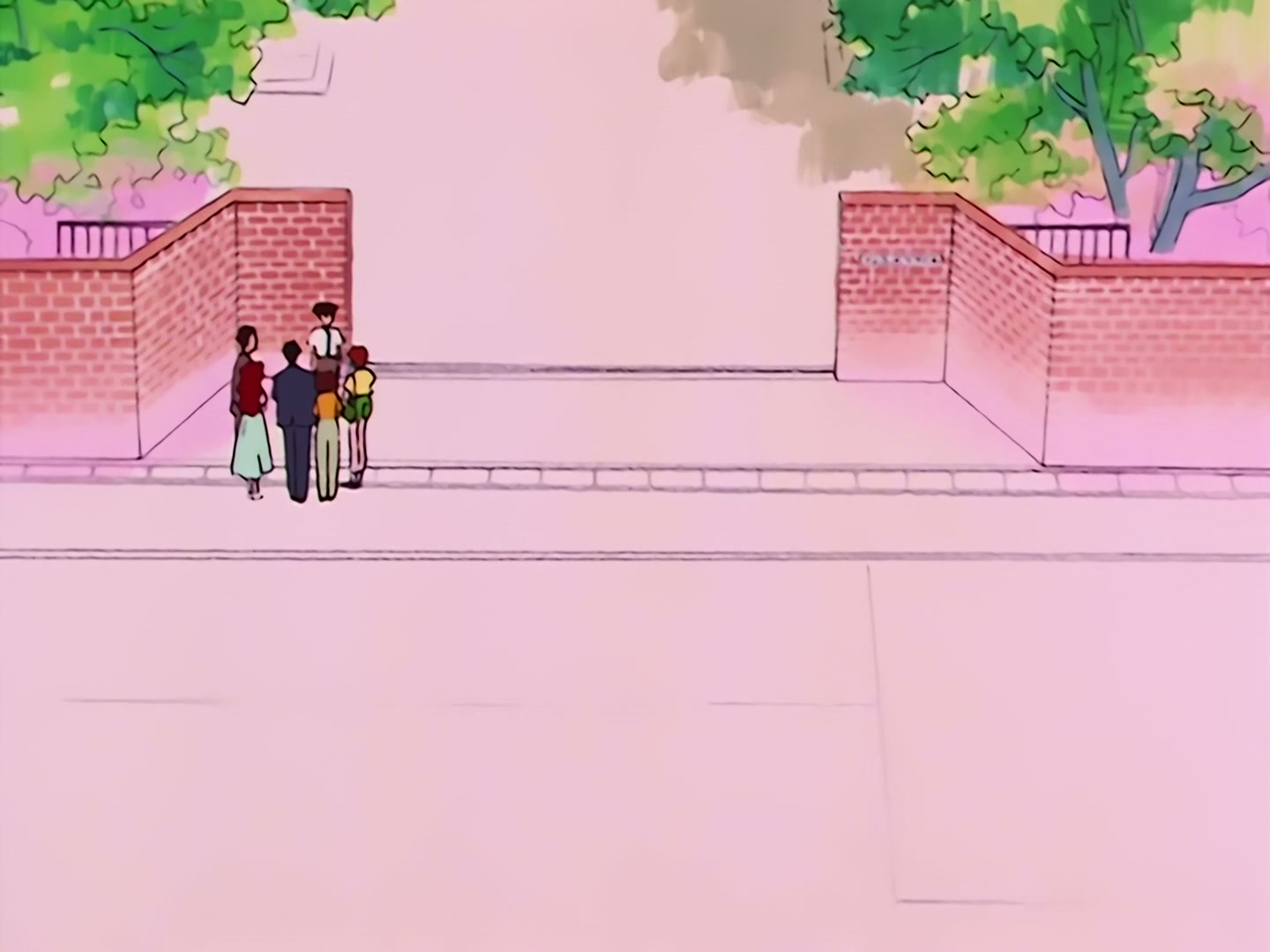 Sailor Moon Ep 17: Is Usagi a Model? The Focus of the Monster Camera @ 00:03:39