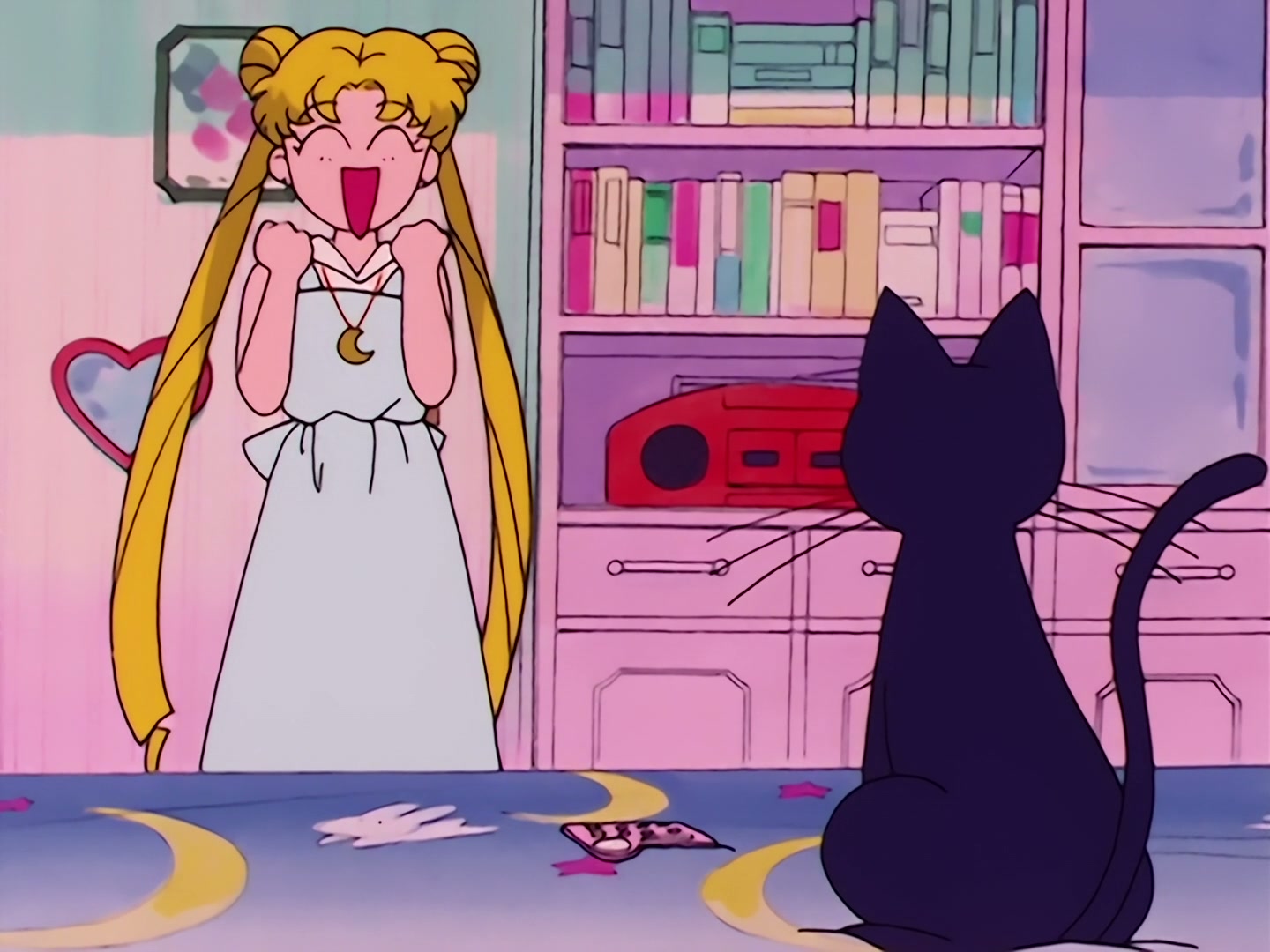 Sailor Moon Ep 17: Is Usagi a Model? The Focus of the Monster Camera @ 00:06:07