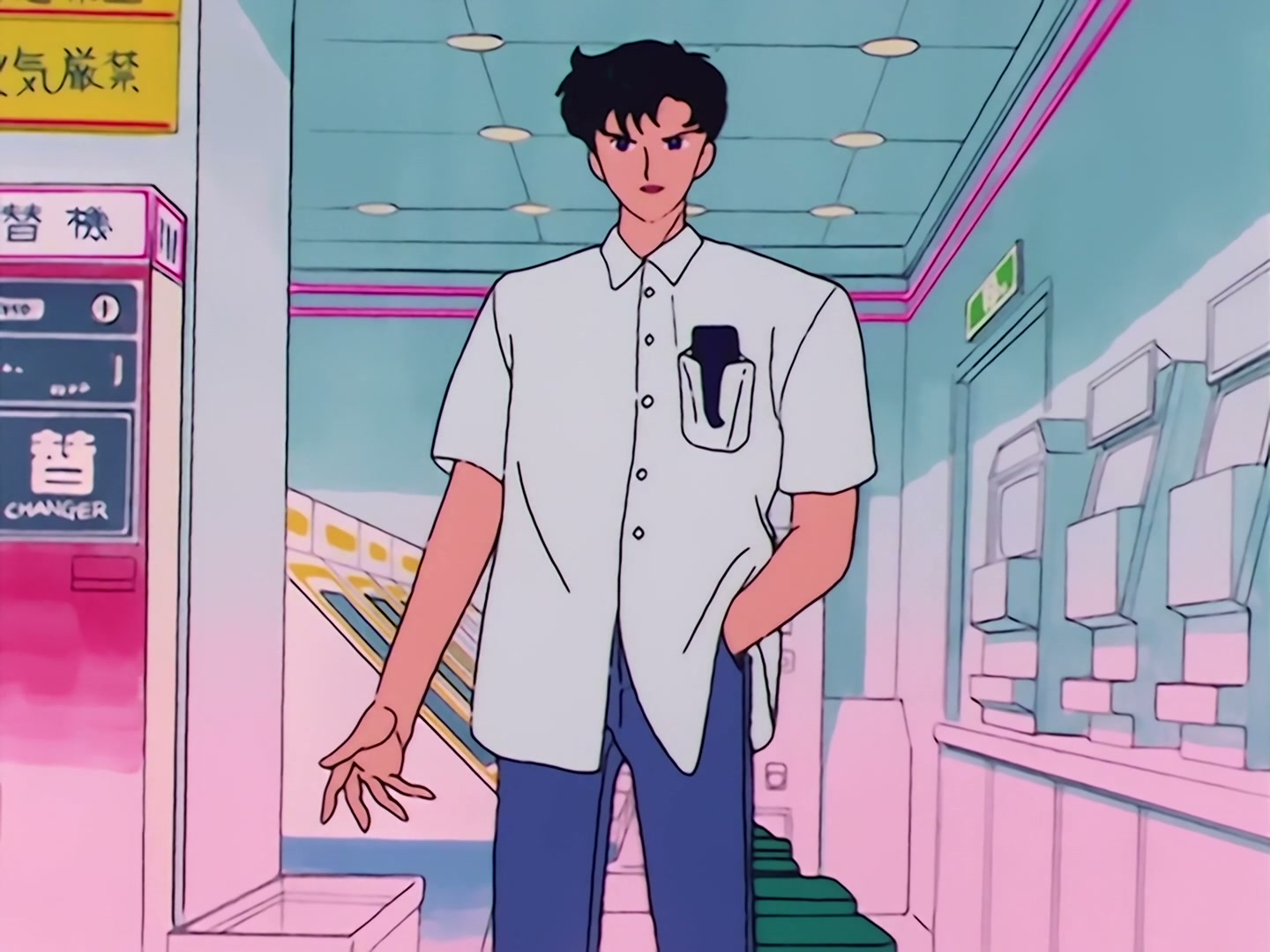 Sailor Moon Ep 17: Is Usagi a Model? The Focus of the Monster Camera @ 00:08:08