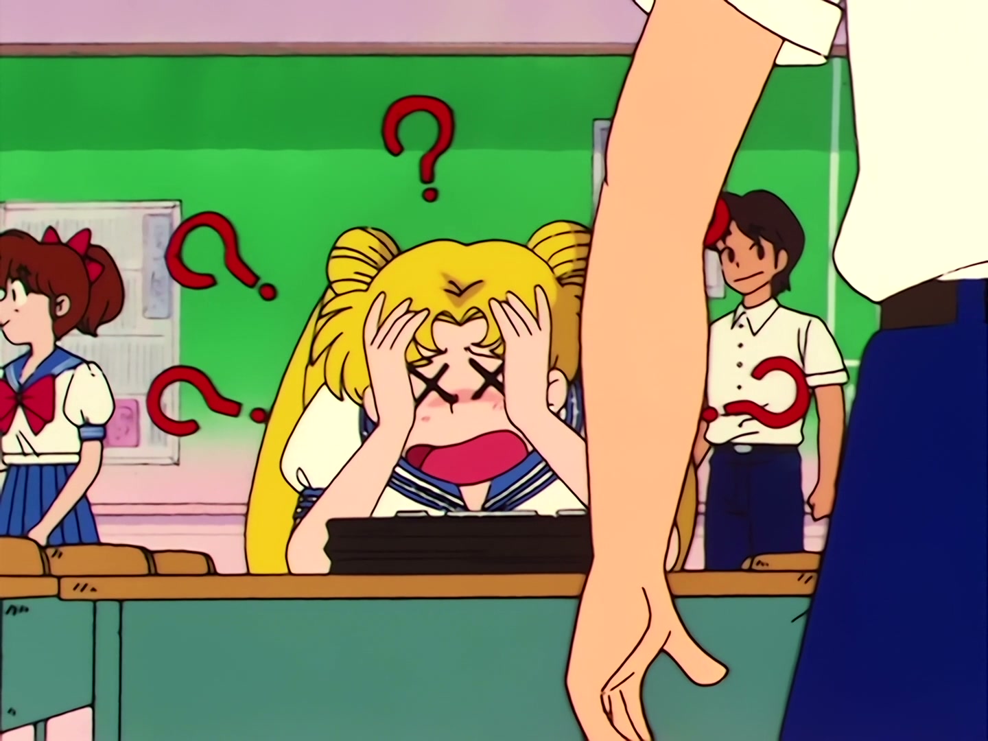 Sailor Moon Ep 22: Romance Under the Moon! Usagi's First Kiss @ 00:04:05