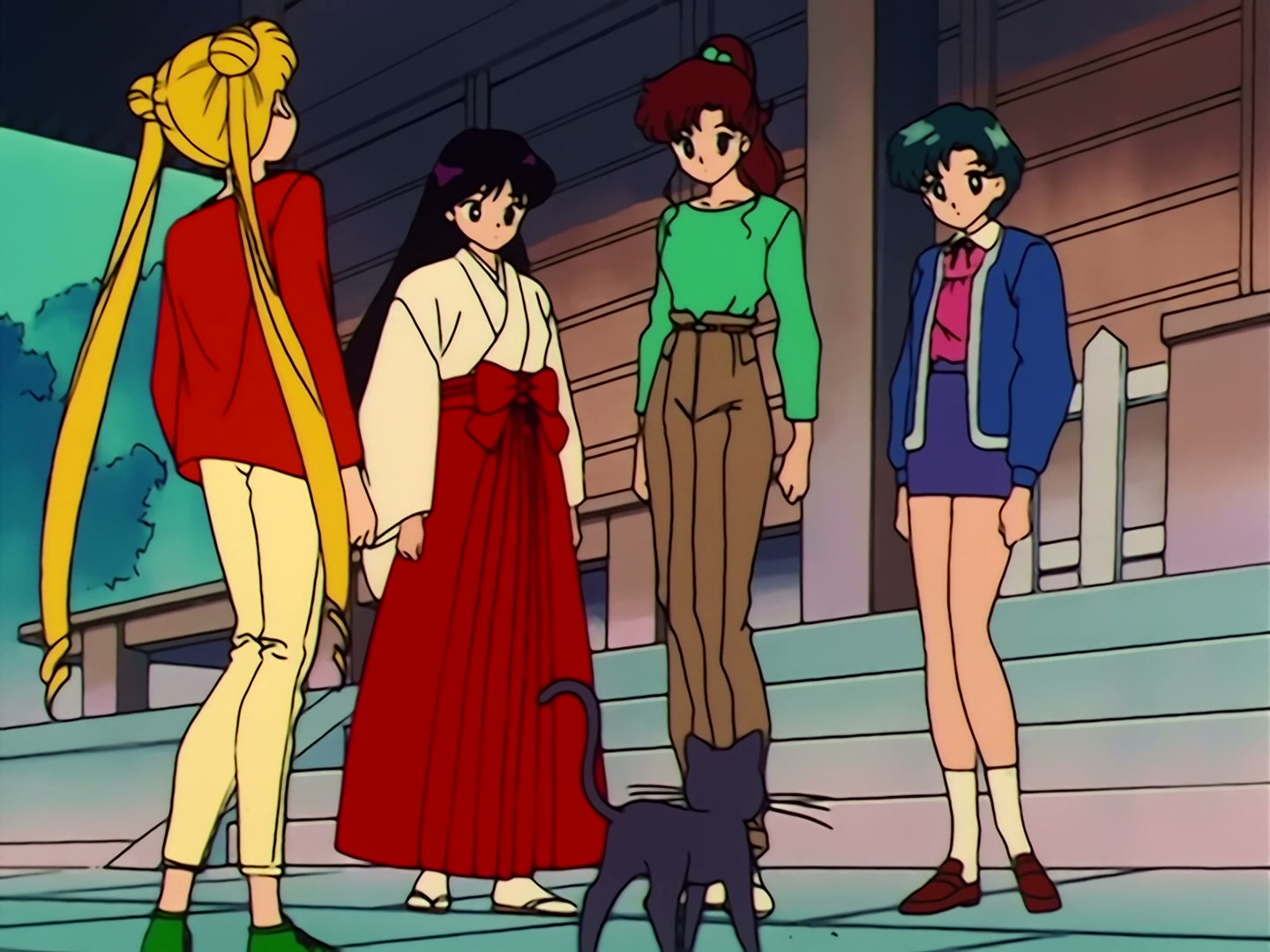 Sailor Moon Ep 32: Umino's Resolve! I'll Protect Naru @ 00:05:02