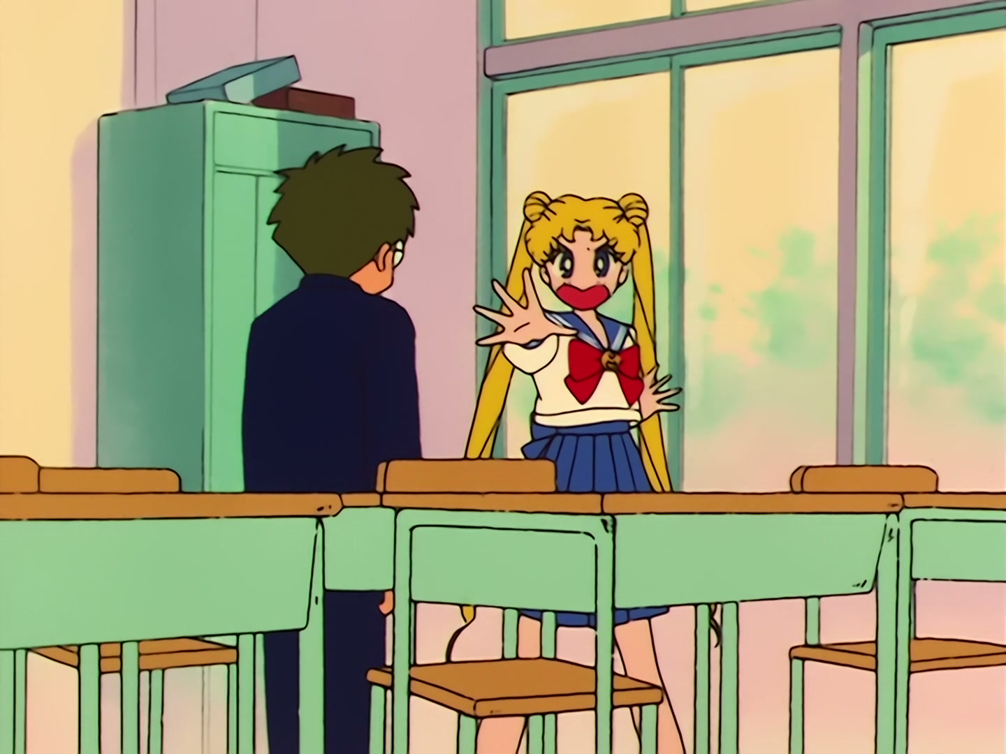Sailor Moon Ep 32: Umino's Resolve! I'll Protect Naru @ 00:06:54