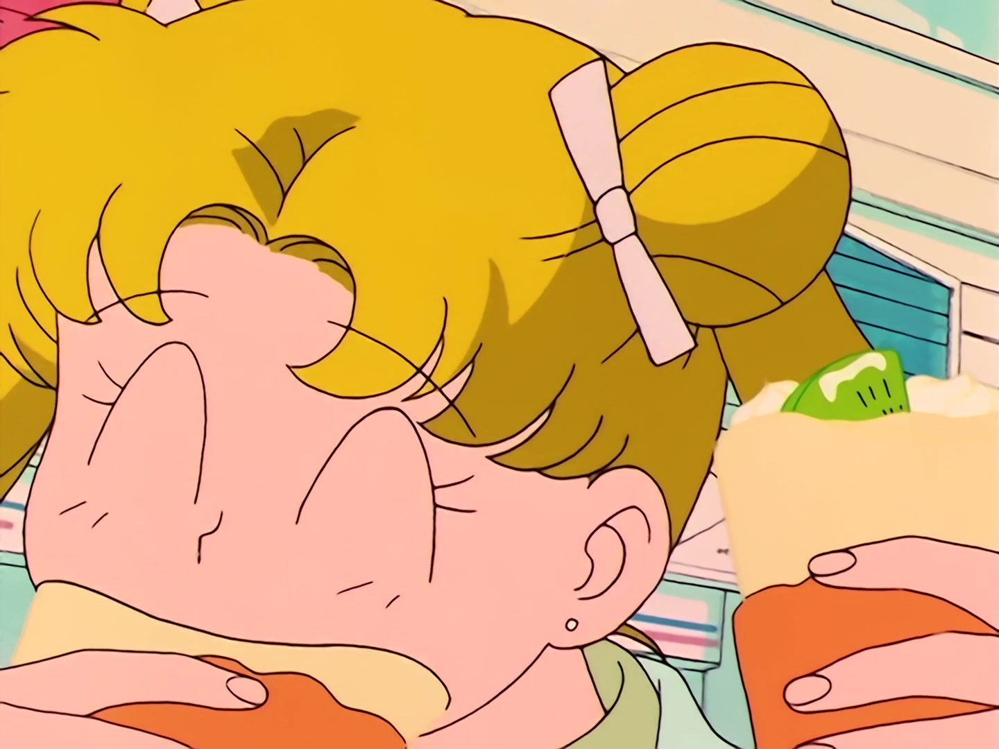 Sailor Moon Ep 33: The Last Sailor Guardian! Sailor Venus Appears @ 00:05:36