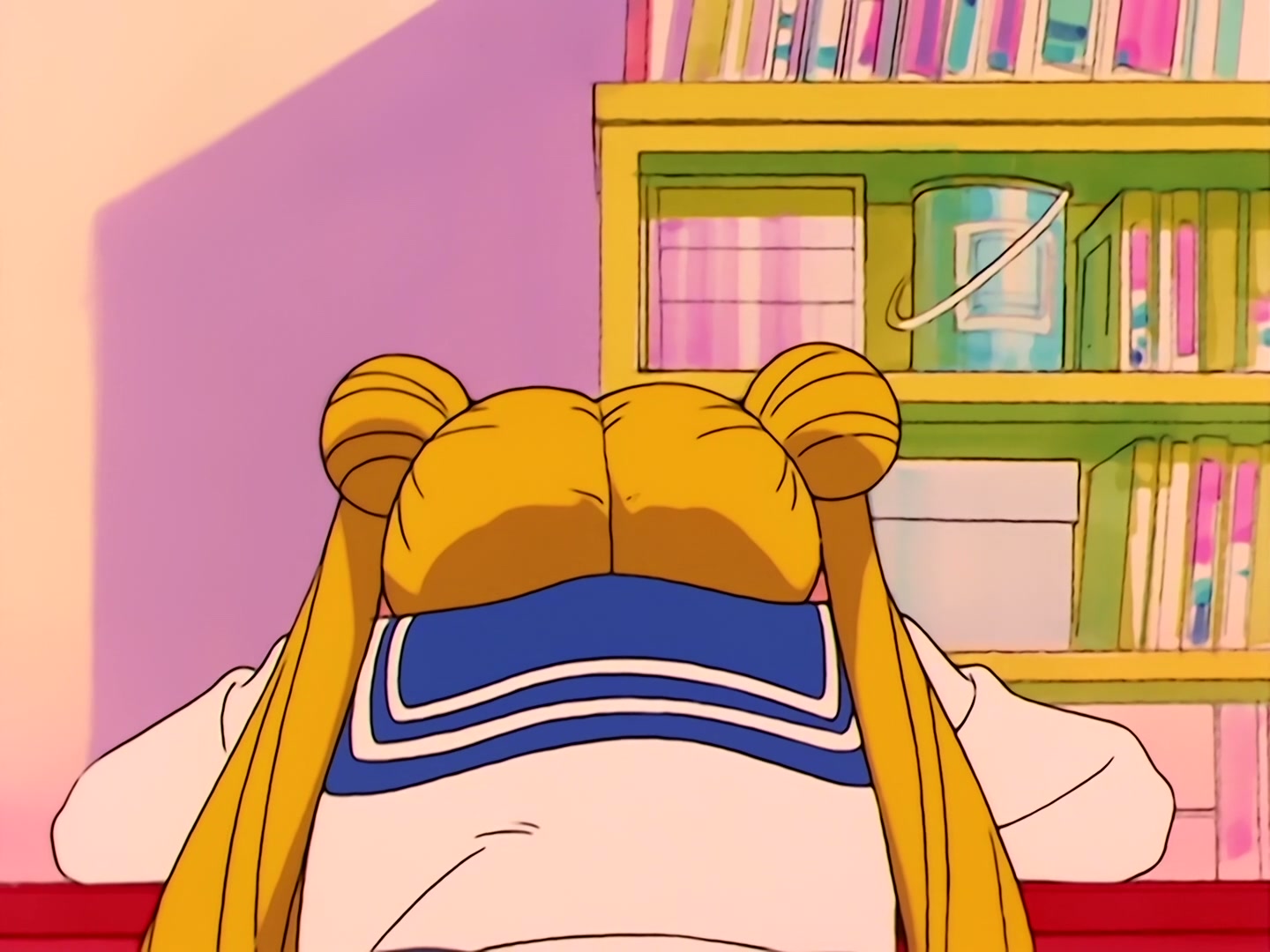 Sailor Moon Ep 36: Usagi is Confused! Is Tuxedo Mask Evil? @ 00:05:58