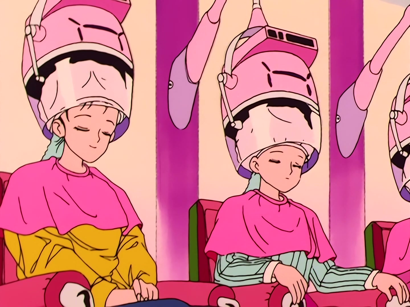 Sailor Moon Ep 36: Usagi is Confused! Is Tuxedo Mask Evil? @ 00:09:52