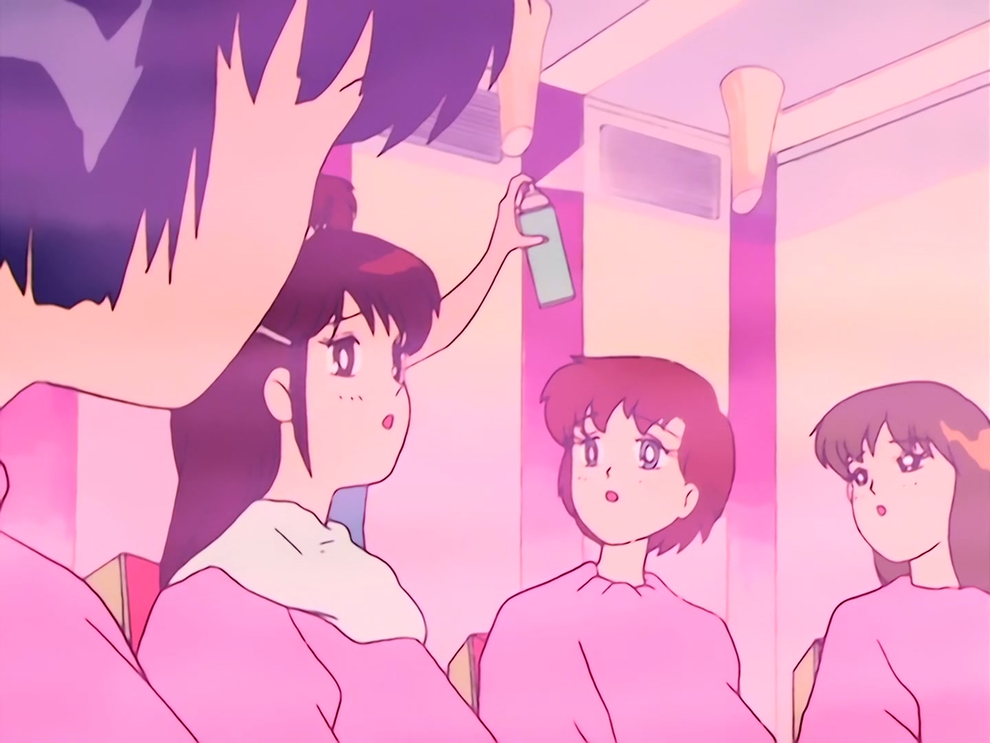 Sailor Moon Ep 36: Usagi is Confused! Is Tuxedo Mask Evil? @ 00:11:40