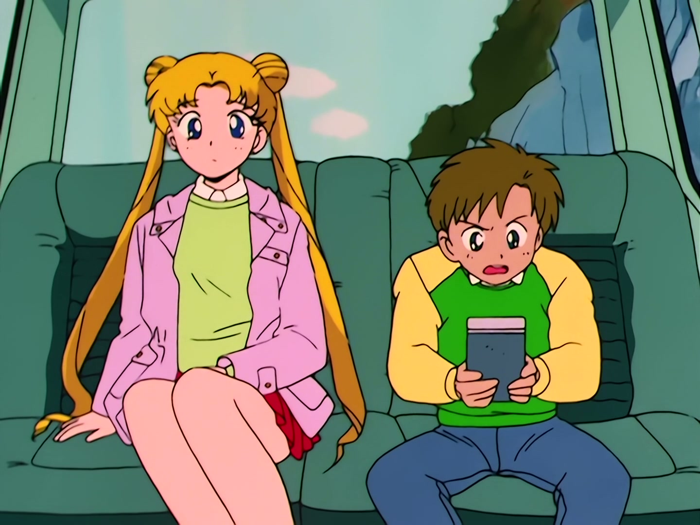 Sailor Moon Ep 40: The Legendary Lake Monster! Usagi's Family Ties @ 00:02:52