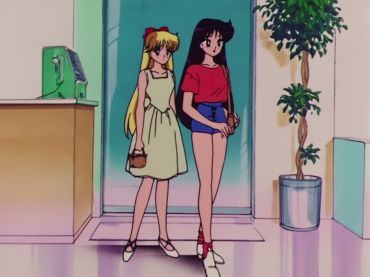 Sailor Moon Ep 64: In Search of the Silver Crystal! Chibi-Usa's Secret @ 00:10:53