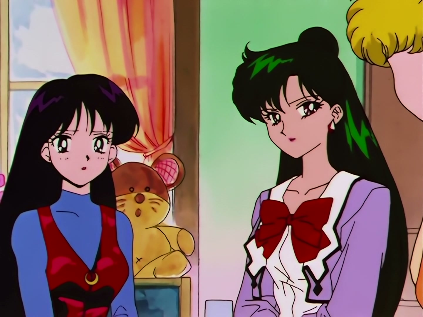 Sailor Moon Ep 112: Who is the True Messiah? Chaos of Light and Darkness @ 00:05:41