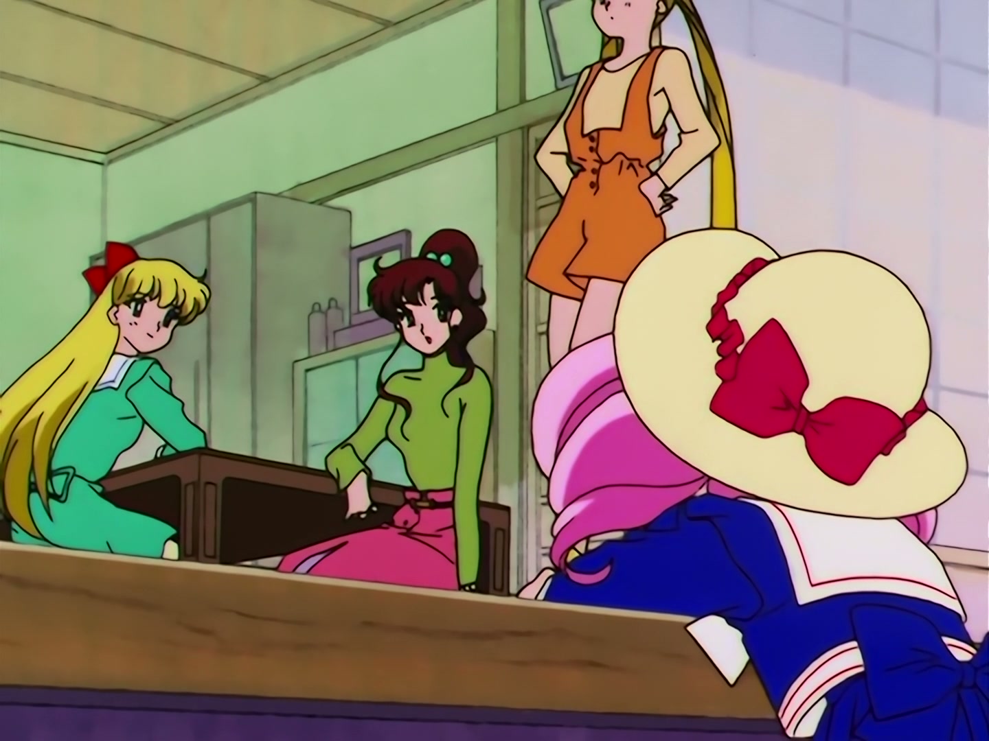 Sailor Moon Ep 112: Who is the True Messiah? Chaos of Light and Darkness @ 00:06:59