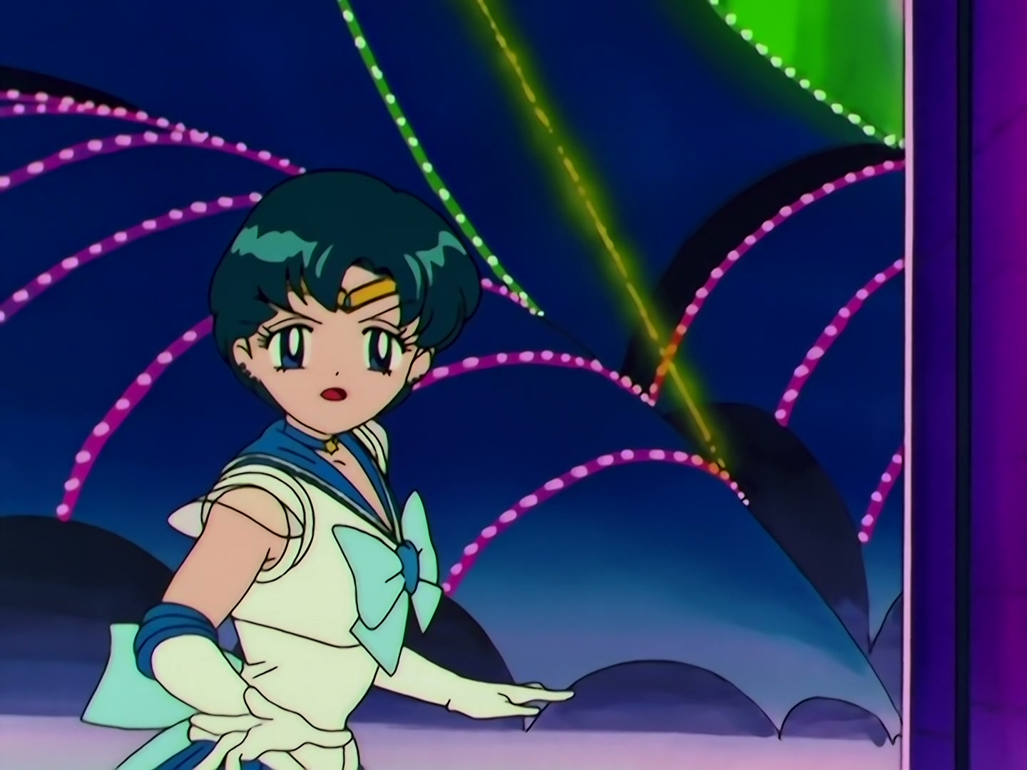 Sailor Moon Ep 150: The Amazoness: Nightmare from Behind the Mirrors @ 00:16:41
