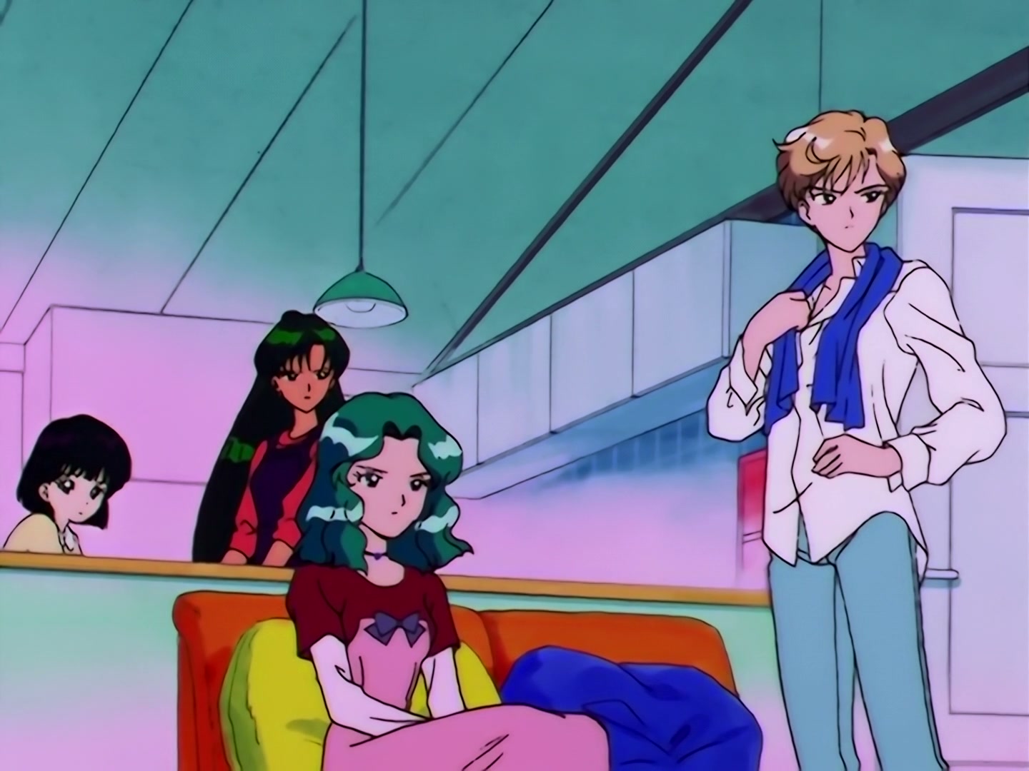 Sailor Moon Ep 169: The Cursed Mirror! Mamoru Caught in a Nightmare @ 00:02:42
