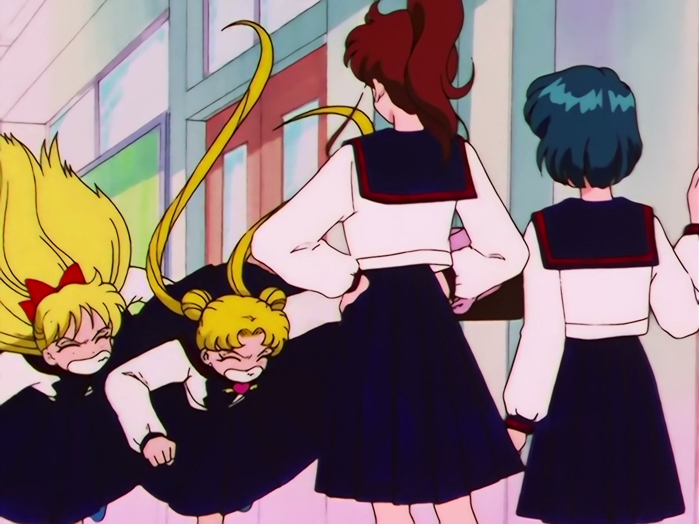 Sailor Moon Ep 169: The Cursed Mirror! Mamoru Caught in a Nightmare @ 00:03:55