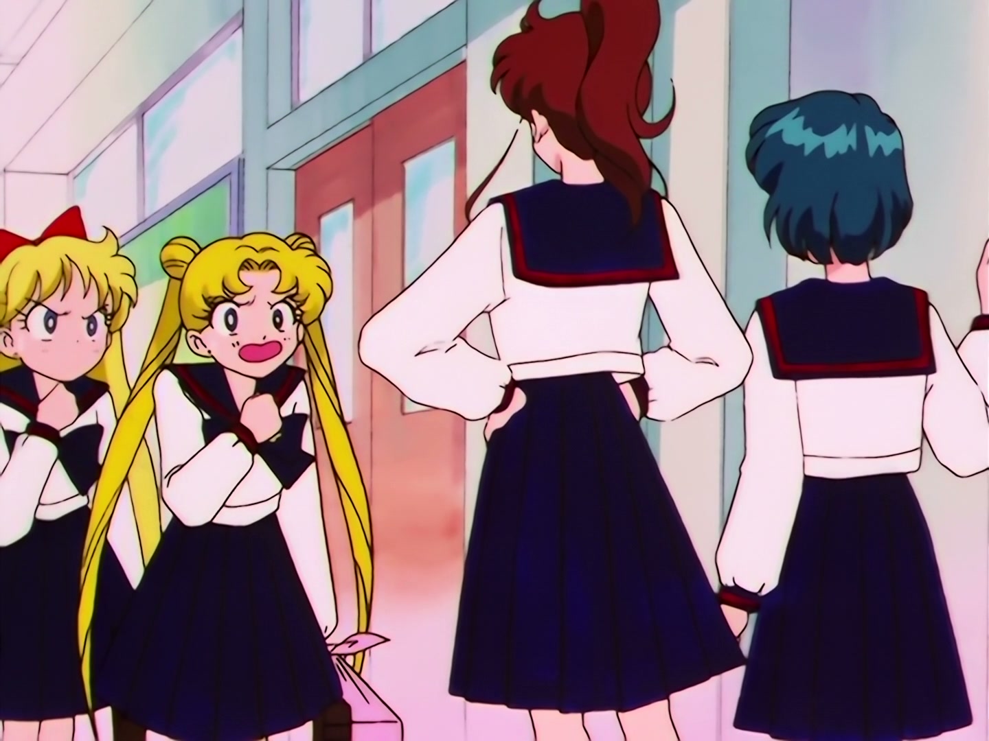 Sailor Moon Ep 169: The Cursed Mirror! Mamoru Caught in a Nightmare @ 00:04:04