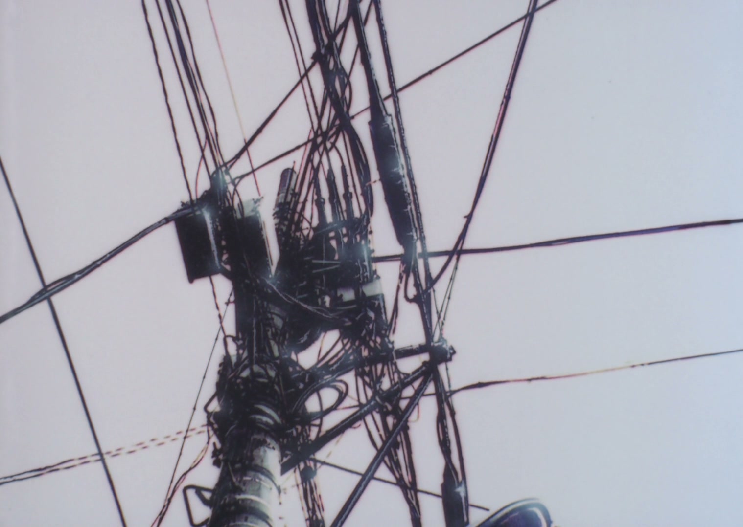 Serial Experiments Lain Ep 2: Girls @ 00:05:21