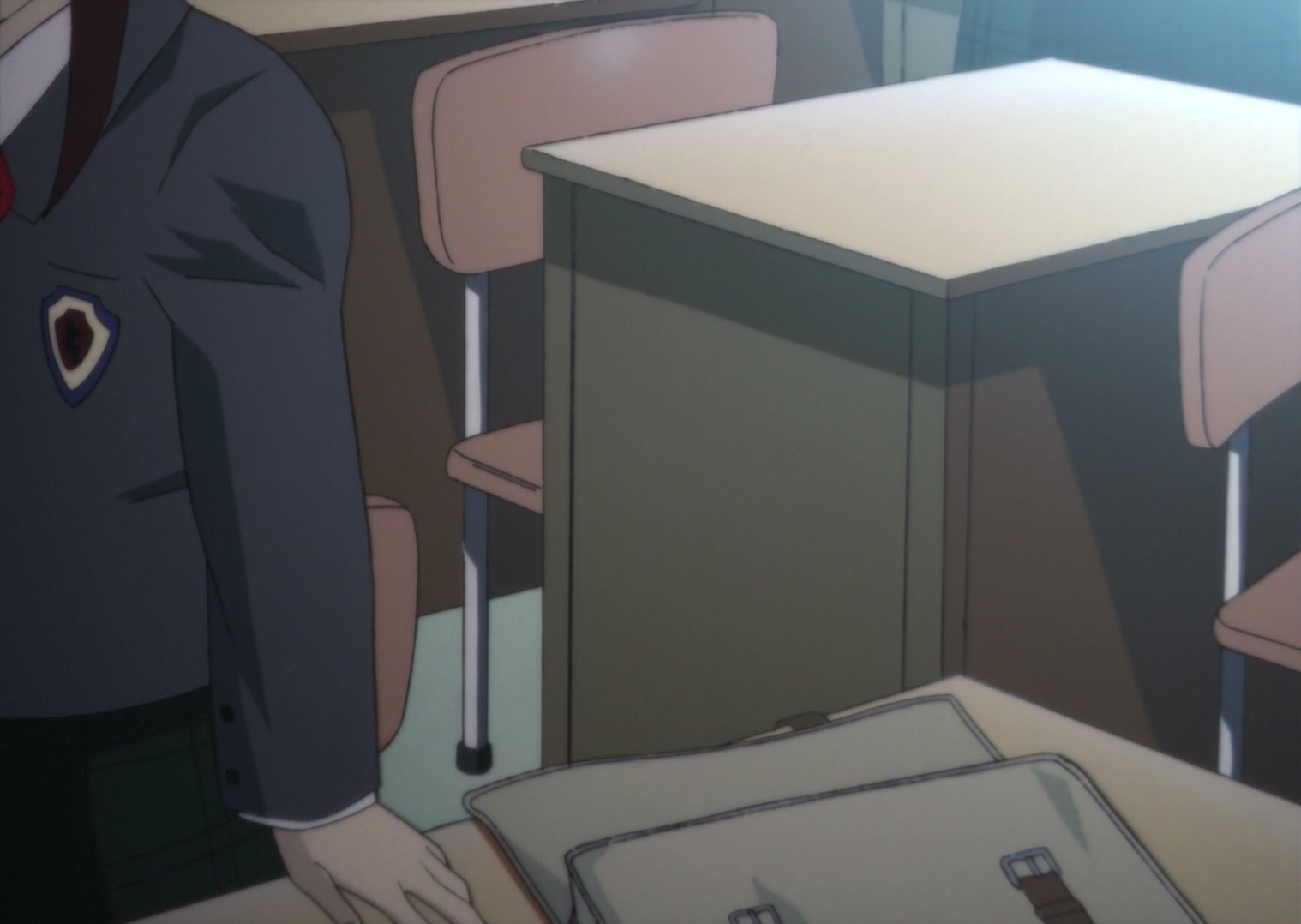Serial Experiments Lain Ep 5: Distortion @ 00:10:29