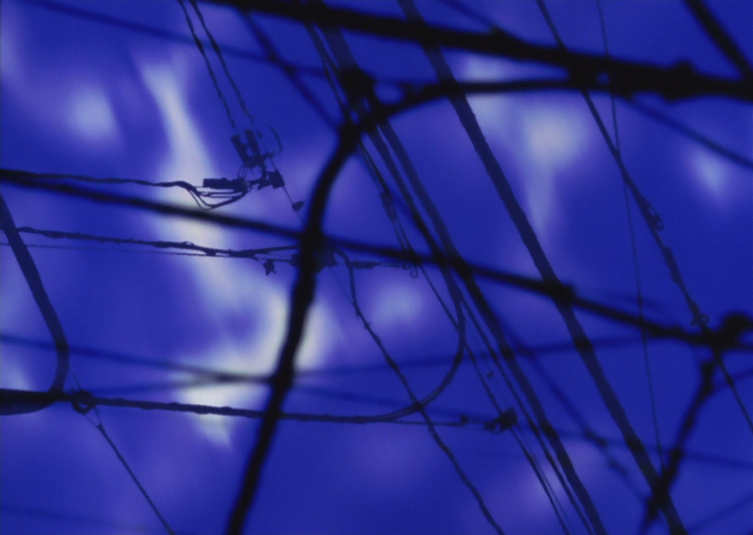 Serial Experiments Lain Ep 8: Rumors @ 00:04:33